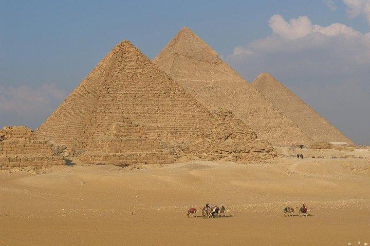 Full-Day Private Guided Tour of Giza, Saqqara and Memphis from Cairo