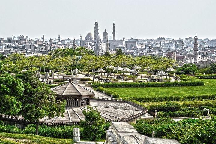 El Moez Street and Al Azhar Park Day Tour in Cairo