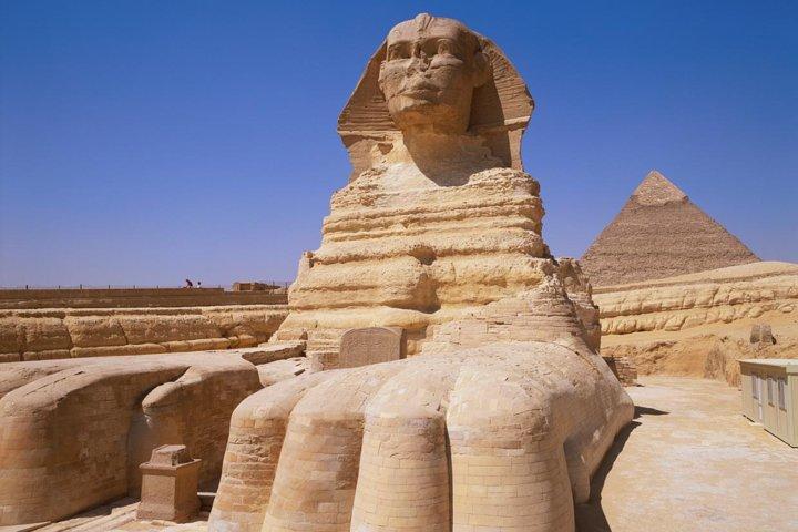 8 hours Cairo day Tour to Giza Pyramids, Memphis City, Sakkara and Dahshur