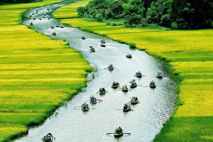 Small-Group Hoa Lu - Tam Coc Day Tour from Hanoi