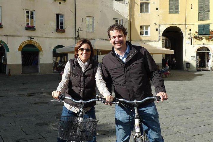 Private Day Tour: Pisa and Lucca from Florence