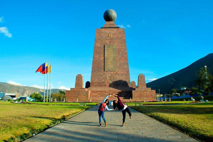 Mitad del Mundo daily tour Hop On - hop off
