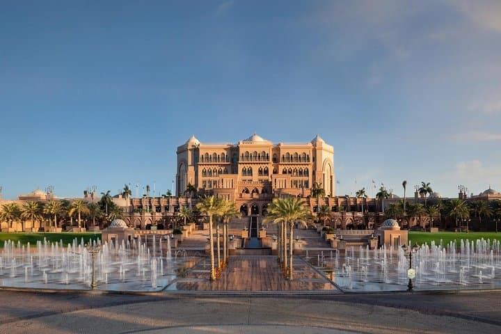 Abu Dhabi City Tour from Dubai with Grand Mosque