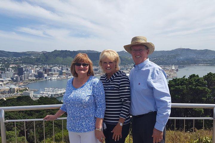 Wellington City to Coast Highlights Tour (with Lunch)