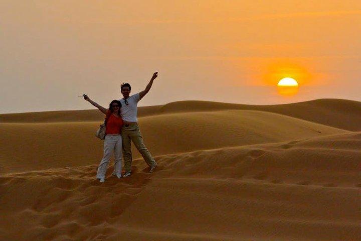 Dubai Desert 4x4 Safari with Camp activities & BBQ Dinner