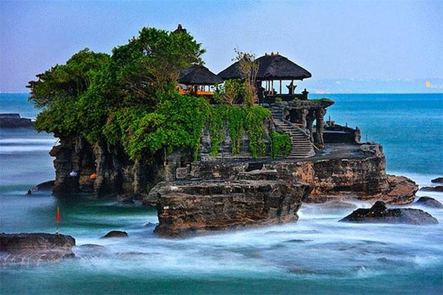 Tanah Lot