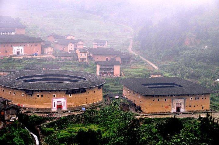 FujianTulou Cluster Tour with accommodation in Chuxi and transfers from Xiamen