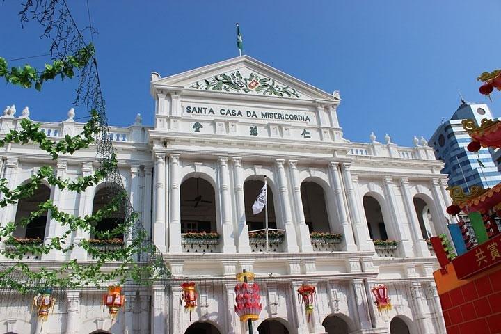 Macau Sightseeing Day Tour with One-Way Ferry from Hong Kong