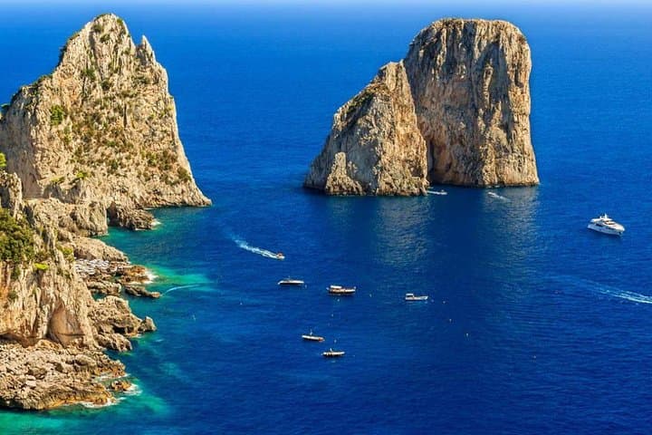Capri, Blue Grotto, Sorrento & Pompeii Private Tour