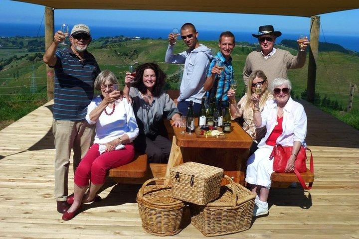 Napier: Afternoon Wine Tasting + visit Silky Oaks Chocolates