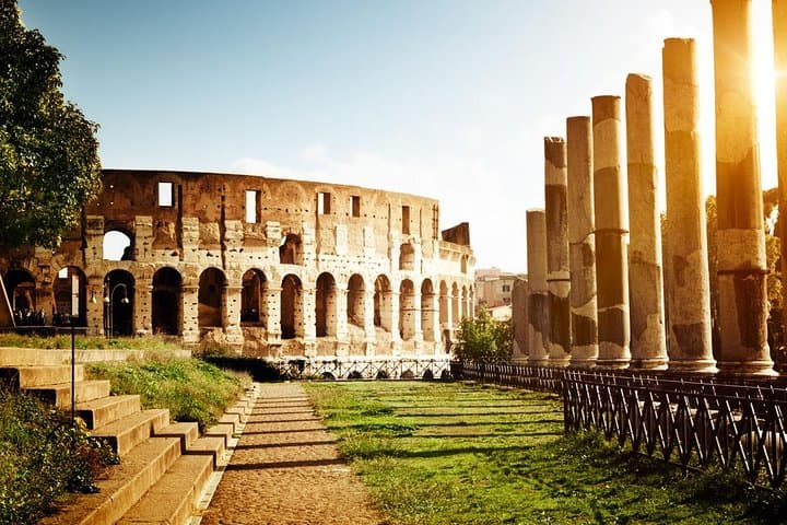 Colosseum Express Guided Tour and Ancient Rome Admission Included