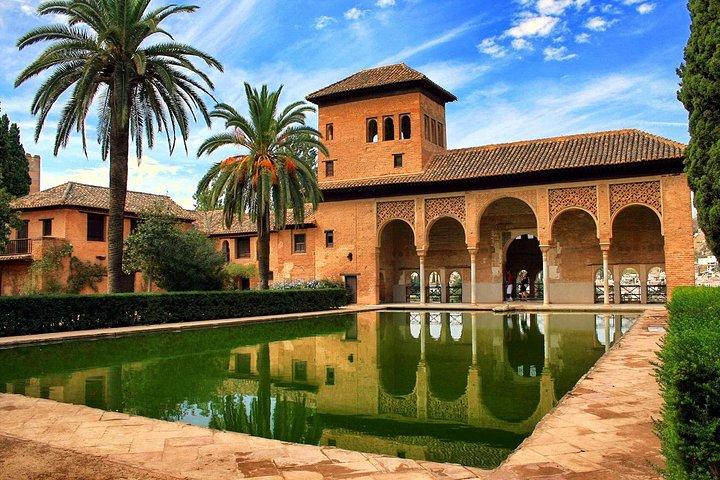 Granada Full Day Tour From Malaga