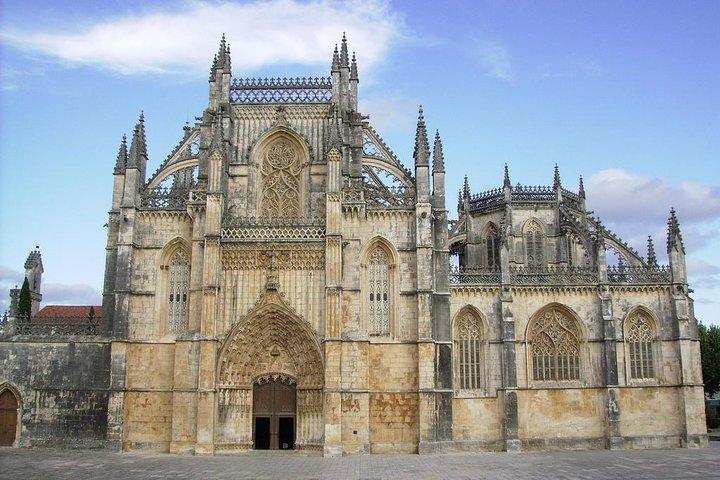 Fátima Full Day Trip from Lisbon in Private Vehicle