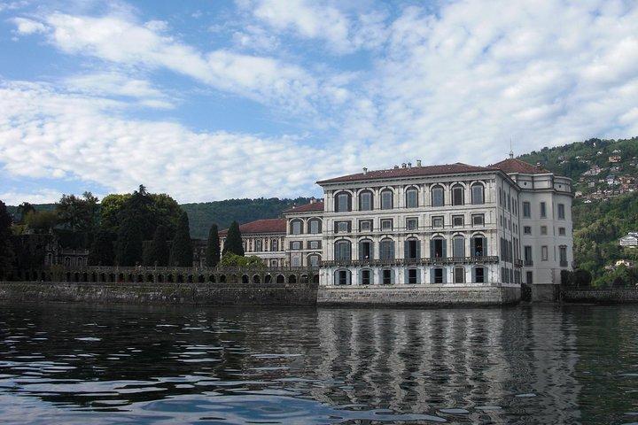 Private Guided Boat Tour of Lake Maggiore's Borromeo Islands