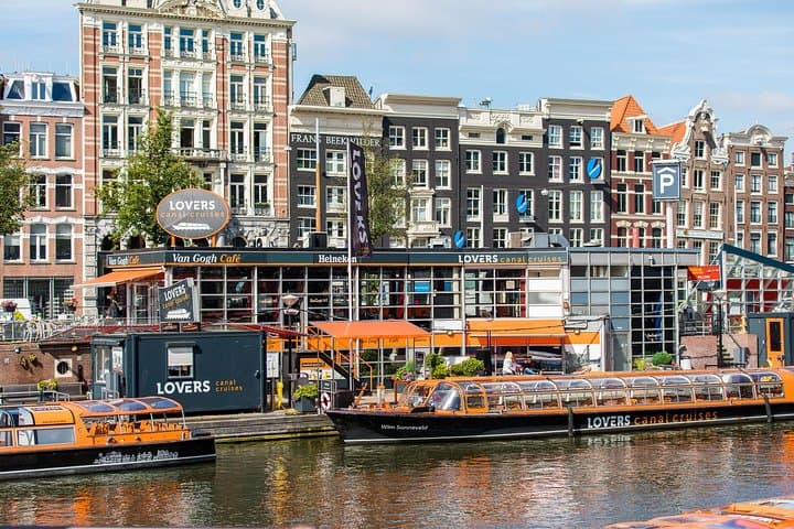 Amsterdam City Center Canal Cruise with Audio Guide