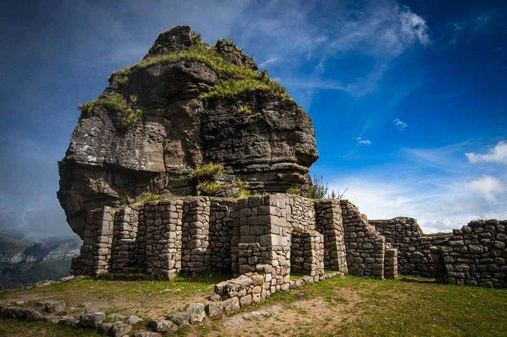 Waqrapukara Hike Full-Day Experience