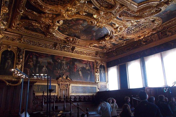Skip the Line: Doge's Palace Guided Tour in Venice