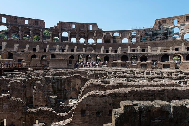 Small Group Tour of Colosseum With Dungeons