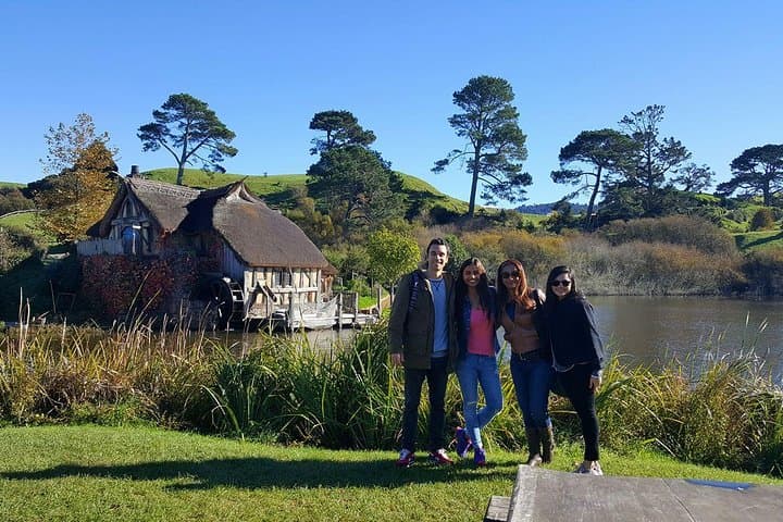 The Hobbiton Movie Set Signature Guided Tour from Auckland
