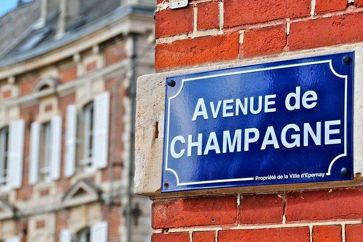 Champagne Private Day trip from Paris with 8 Tastings & Lunch