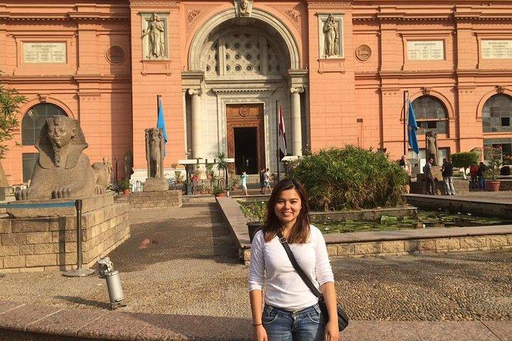 Full-day to Giza pyramids and Egyptian museum from Cairo Giza hotel