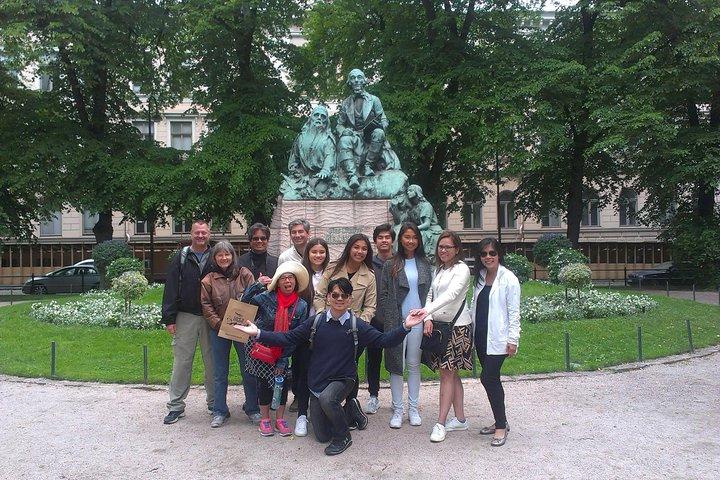 Happy Helsinki Walking Tour