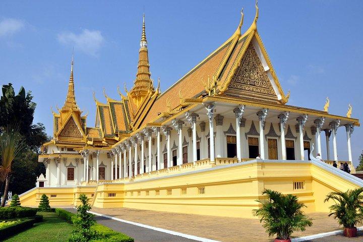 4 Hours Private Phnom Penh National Museum and Royal Palace Tour
