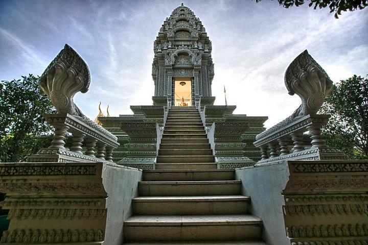 Phnom Penh City Tour, Silver Pagoda, Genocide Museum, Killing Fields