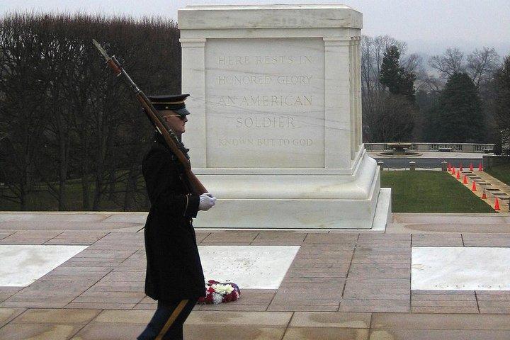 Arlington Cemetery & Changing of the Guard Semi-private 12ppl Max
