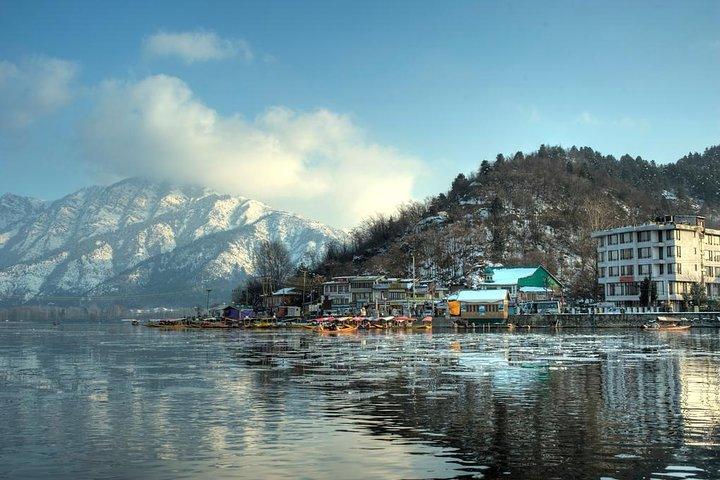 Private Custom Excursion Tour to Pahalgam from Srinagar with Guide