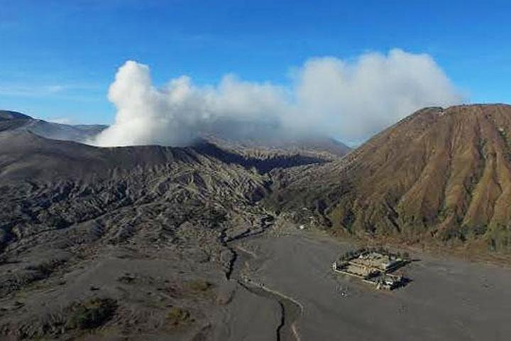 Bromo sunrise tour via Tumpang - start Malang // 1 day tour