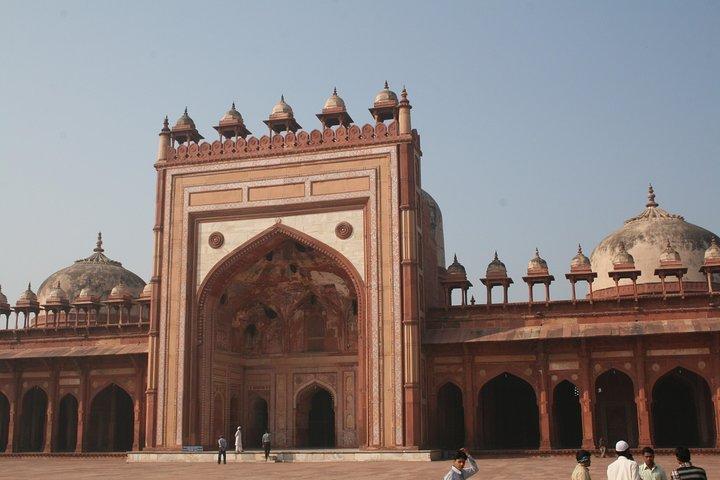 Private Taj Mahal Agra Overnight Tour from Delhi