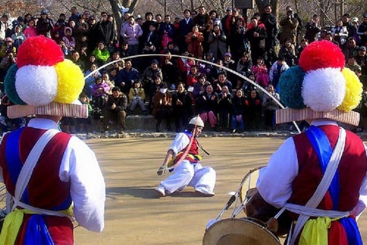 Traditional Korean folk village Afternoon tour