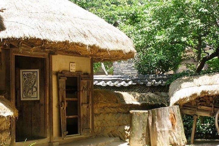 Traditional Korean folk village Afternoon tour