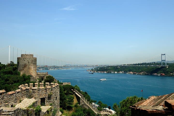 Istanbul Afternoon Bosphorus Cruise with Asian Side Stop