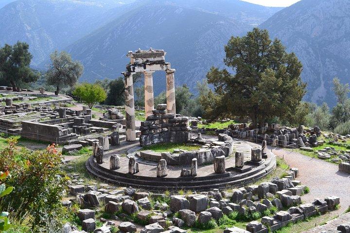 Awe-inspiring 2-days private tour to Delphi and Olympia