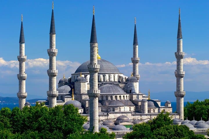 Private Shore Tour: Hagia Sophia, Topkapi Palace, Blue Mosque, Hippodrome, Grand Bazaar