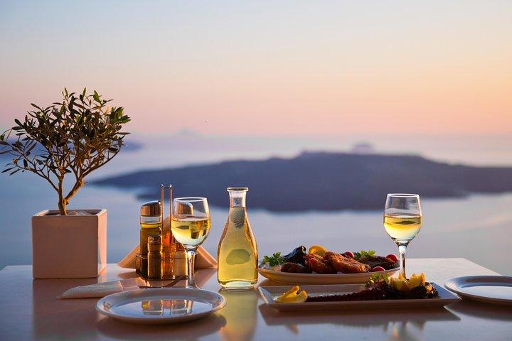 Santorini Food Tour: Fira Half-Day Small-Group Tour with Tastings