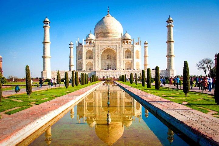 Sunrise tour to Tajmahal and Agra fort from Delhi
