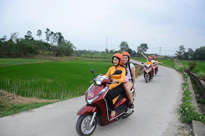 Hanoi Motorbike Tours Led By Women: Hanoi Outskirts & Rural Life