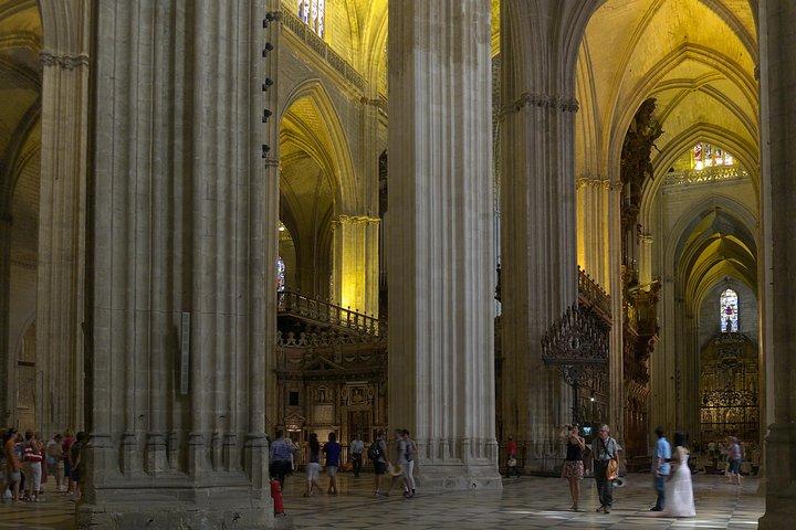 Seville Cathedral & Giralda: Guided Tour with Fast-Track Tickets