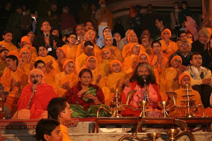 Rishikesh: Guided Walk to Ganga Aarti, Ashrams & Temples