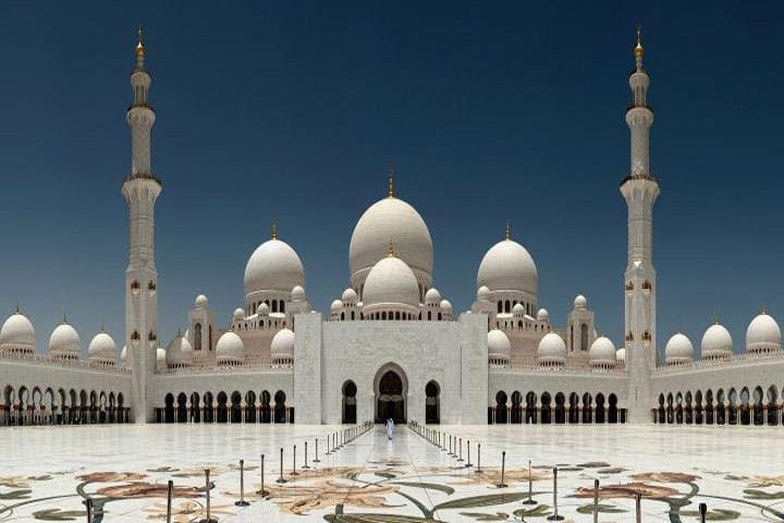 Abu Dhabi City Full Day Sightseeing Tour From Dubai
