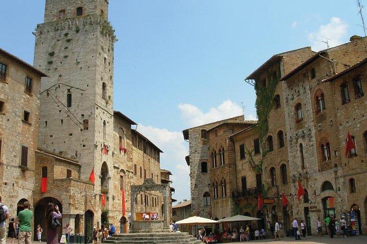 From Florence to Siena - San Gimignano & Pisa by private minivan