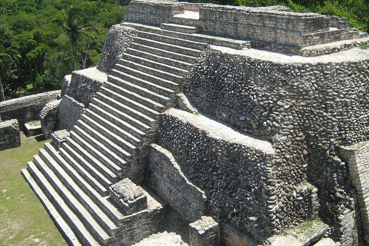 Full-Day Caracol Maya Temple and Pine Ridge Forest Reserve
