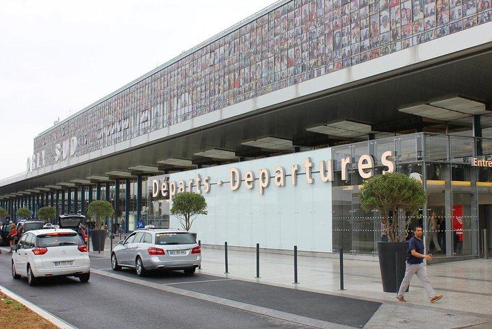 Private departure transfer from Paris to Paris Orly Airport