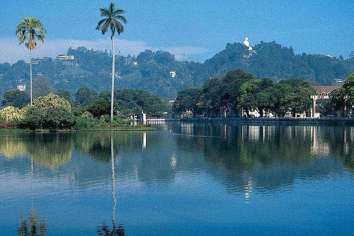 Exclusive: Last Kingdom Private Day Tour in Kandy