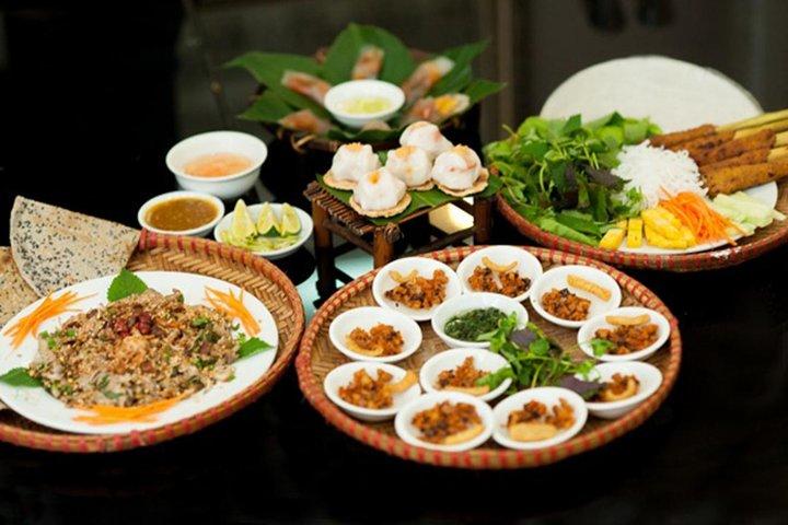 Hue Cuisine & Culture: The Hungry Cyclo