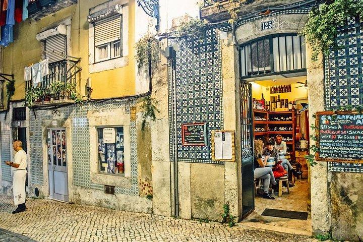 Lisbon Private Transfer from Lisbon city centre to Lisbon Airport