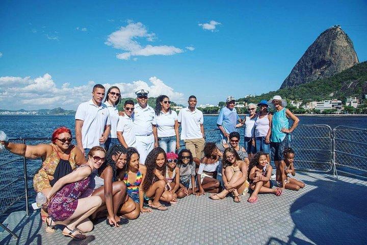 Guanabara Bay Catamaran Tour in Rio de Janeiro with Transfer